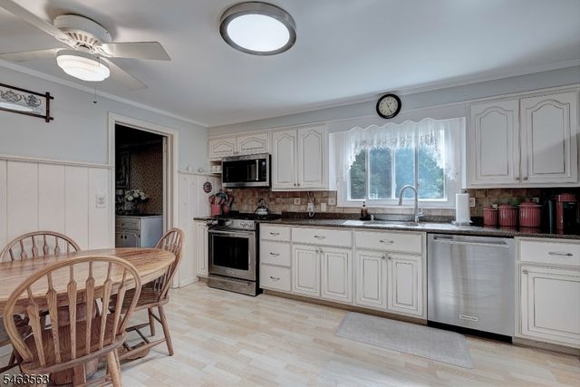 67 Harrison St, Verona Twp., NJ 07044