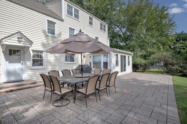 67 Harrison St, Verona Twp., NJ 07044