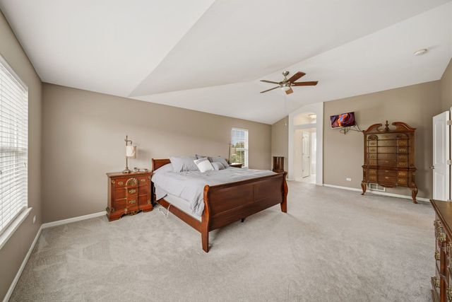 6717 Waterford Drive, Mchenry, IL 60050