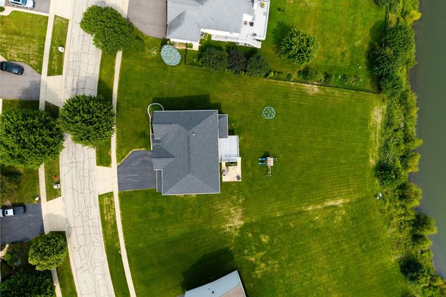 6717 Waterford Drive, Mchenry, IL 60050