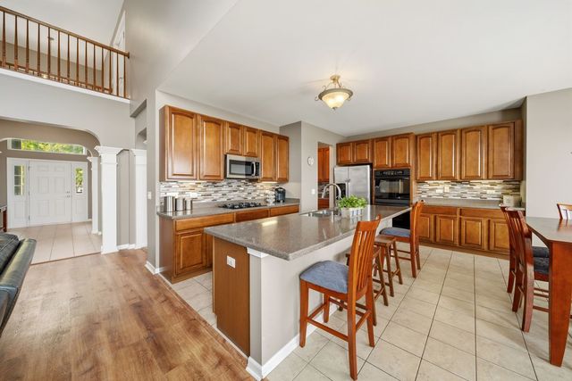 6717 Waterford Drive, Mchenry, IL 60050