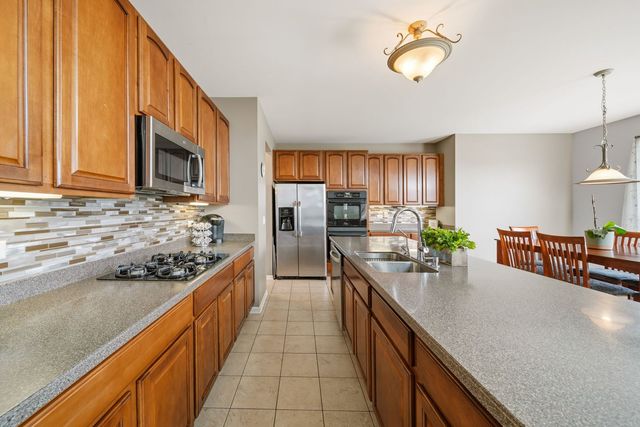 6717 Waterford Drive, Mchenry, IL 60050