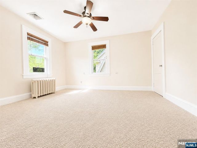 949 Garrison Avenue, Teaneck, NJ 07666