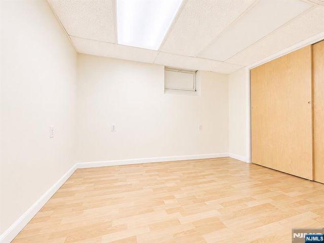 949 Garrison Avenue, Teaneck, NJ 07666