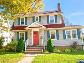 949 Garrison Avenue, Teaneck, NJ 07666