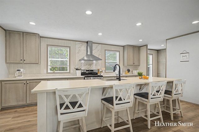 1285 Ashbrook Street, Belmont, MI 49306