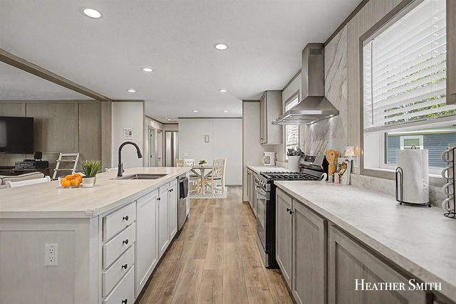 1285 Ashbrook Street, Belmont, MI 49306