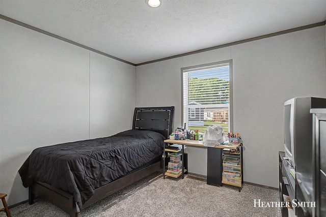 1285 Ashbrook Street, Belmont, MI 49306
