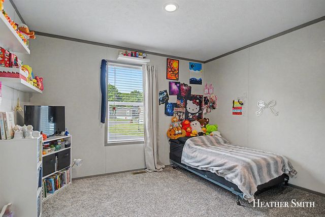 1285 Ashbrook Street, Belmont, MI 49306