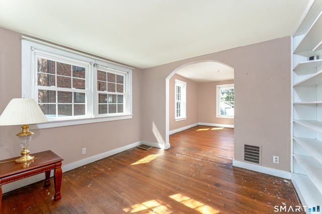 22 Colony Street, Hamden, CT 06518