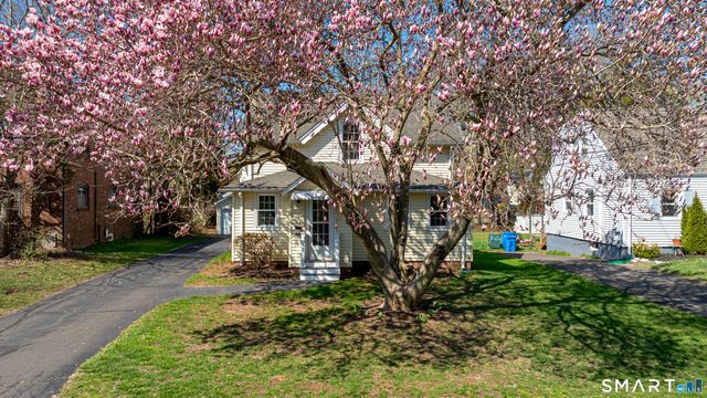 22 Colony Street, Hamden, CT 06518