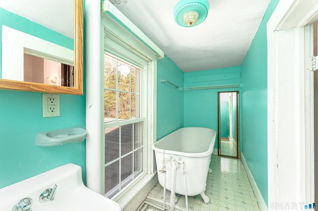 22 Colony Street, Hamden, CT 06518