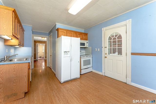 22 Colony Street, Hamden, CT 06518