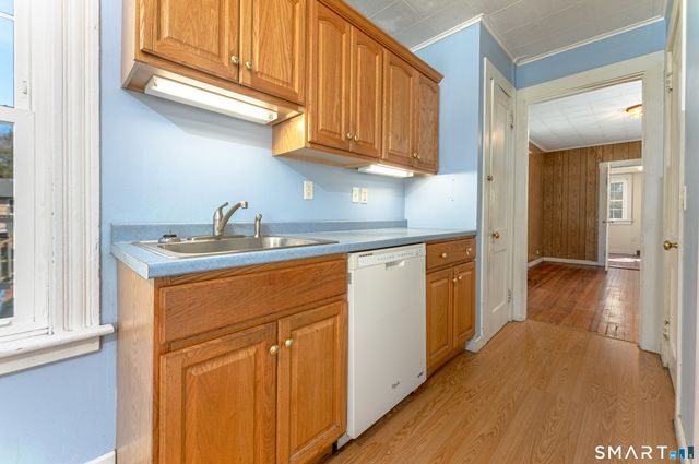 22 Colony Street, Hamden, CT 06518