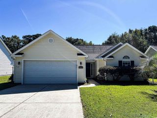 609 W Oak Circle Dr., Myrtle Beach, SC 29588