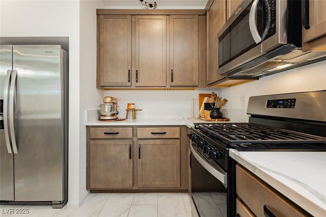 10417 Rose Palisade Street, Las Vegas, NV 89141