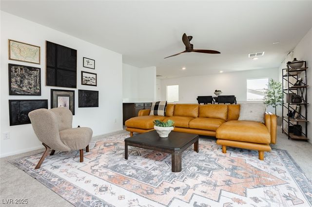 10417 Rose Palisade Street, Las Vegas, NV 89141