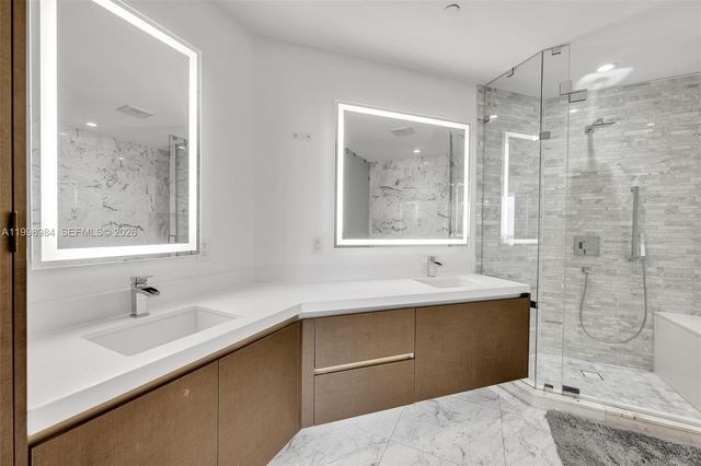 851 NE 1st Ave 3708, Miami, FL 33132