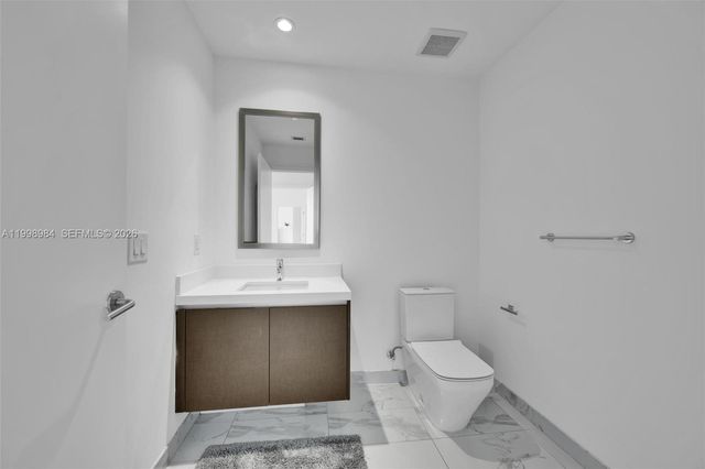 851 NE 1st Ave 3708, Miami, FL 33132