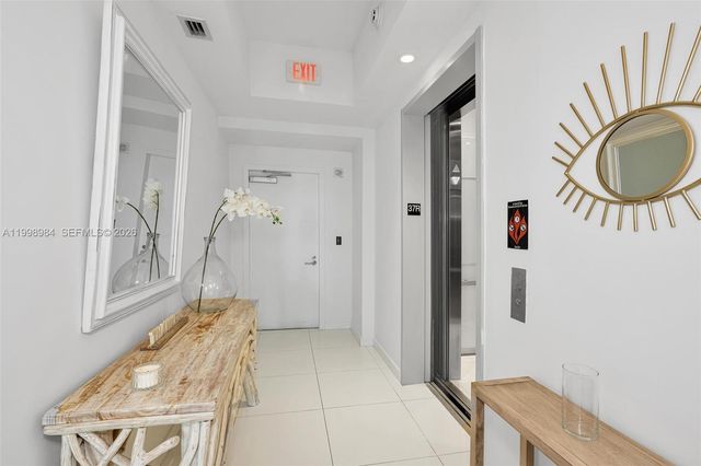 851 NE 1st Ave 3708, Miami, FL 33132