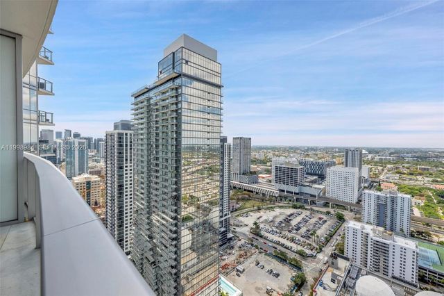 851 NE 1st Ave 3708, Miami, FL 33132