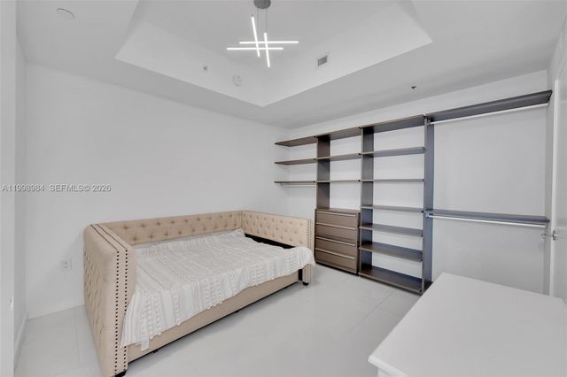 851 NE 1st Ave 3708, Miami, FL 33132