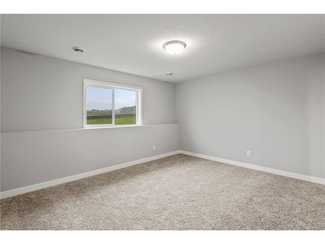 337 Ridge Road, Le Sueur, MN 56058