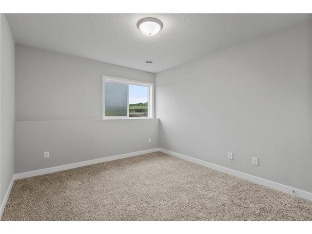 337 Ridge Road, Le Sueur, MN 56058