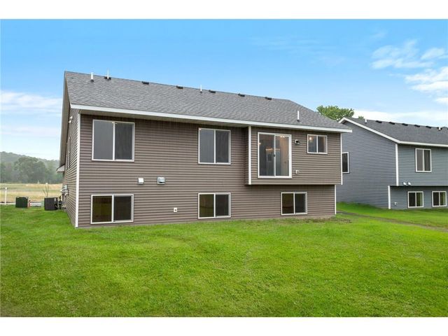 337 Ridge Road, Le Sueur, MN 56058