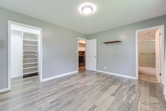 5 Wildwood Road, Elk Grove Village, IL 60007