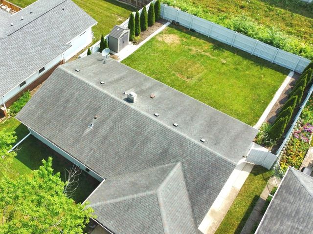 5 Wildwood Road, Elk Grove Village, IL 60007
