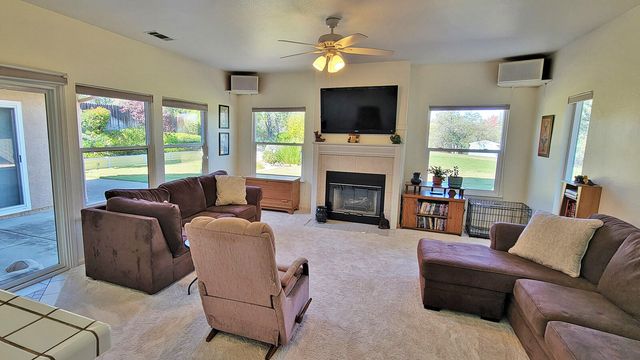 3782 Siskiyou Street, Redding, CA 96001