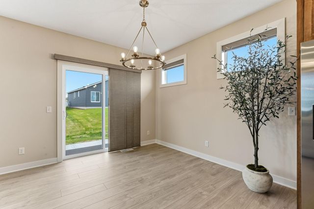 2080 Ridge Pointe Drive, Hastings, MN 55033
