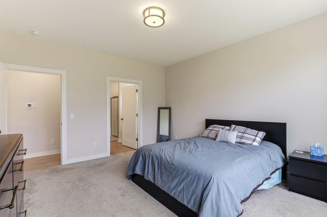 2080 Ridge Pointe Drive, Hastings, MN 55033