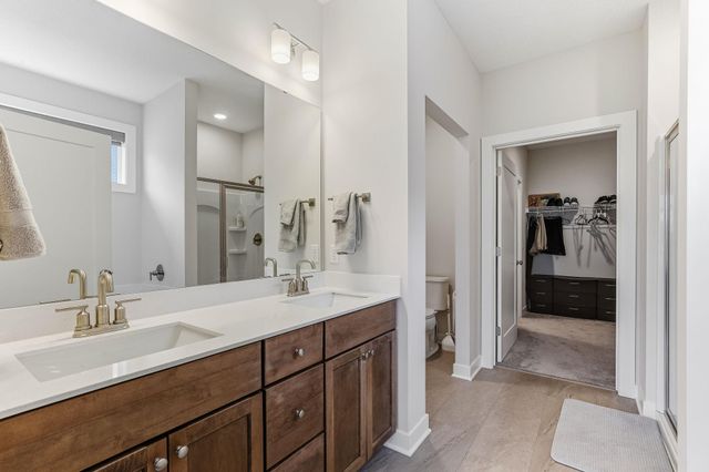 2080 Ridge Pointe Drive, Hastings, MN 55033