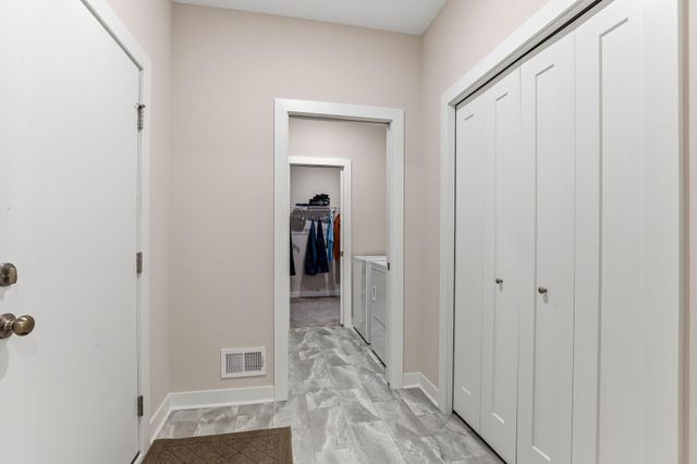 2080 Ridge Pointe Drive, Hastings, MN 55033