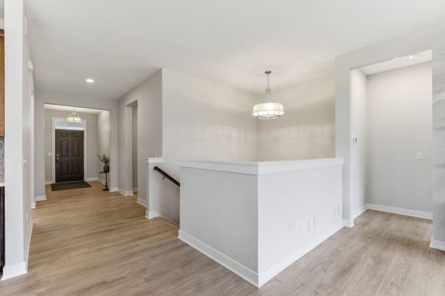 2080 Ridge Pointe Drive, Hastings, MN 55033