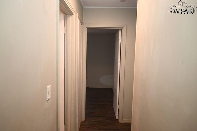 106 W WASHINGTON AVENUE, Iowa Park, TX 76367