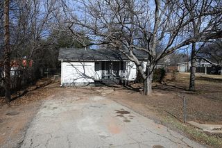 106 W WASHINGTON AVENUE, Iowa Park, TX 76367