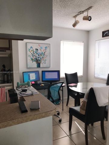 5646 Rock Island Rd 205, Tamarac, FL 33319