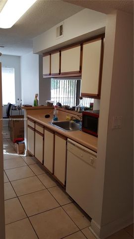 5646 Rock Island Rd 205, Tamarac, FL 33319