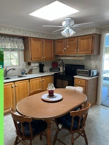 52 Castle Road, Attleboro, MA 02703