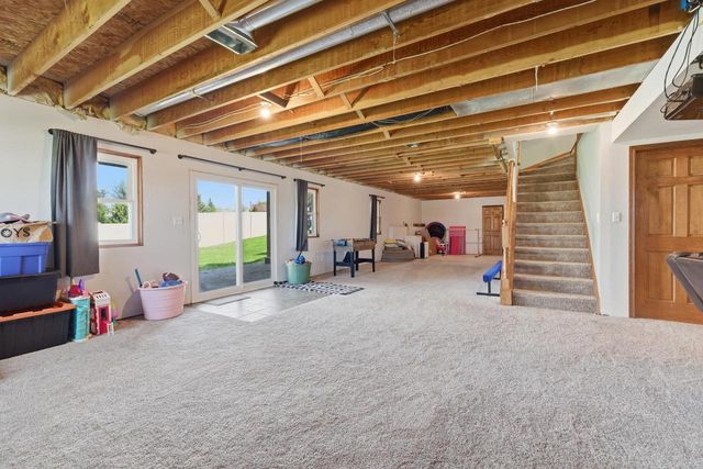 1140 Ellys WAY, Slinger, WI 53086