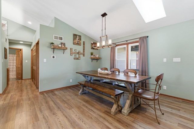 1140 Ellys WAY, Slinger, WI 53086