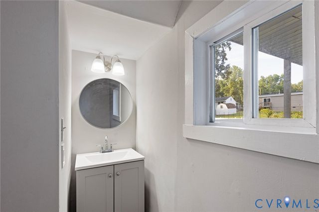 465 Terrace Ave, Petersburg, VA 23803