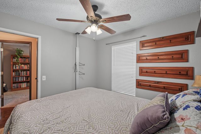 1322 Overlook Drive, Lewisville, TX 75067