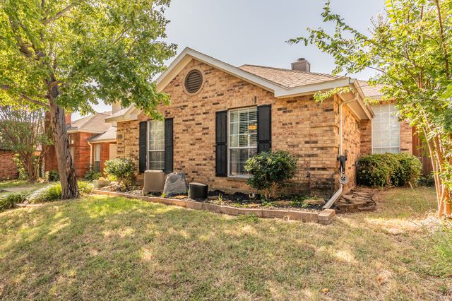 1322 Overlook Drive, Lewisville, TX 75067