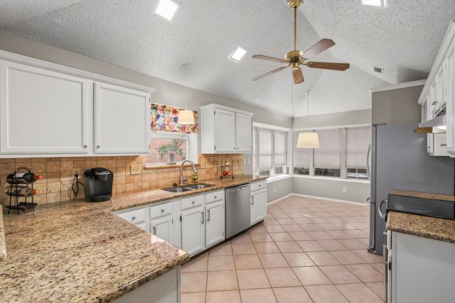 1322 Overlook Drive, Lewisville, TX 75067