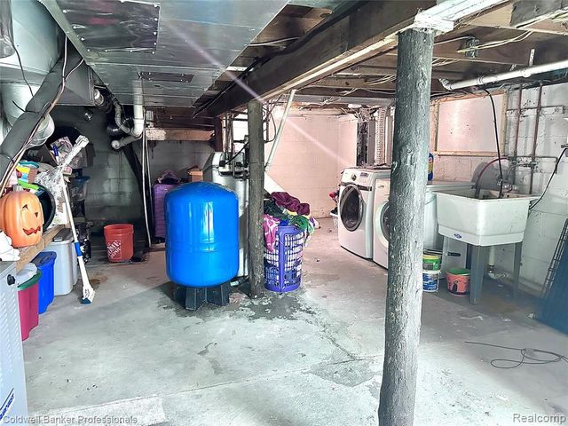 147 Myron Street, Ortonville, MI 48462