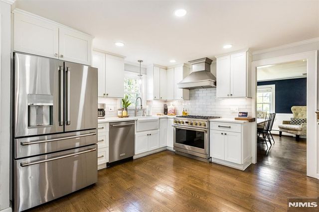 160 Woodland Avenue, Verona, NJ 07044